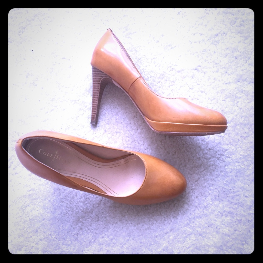 Cole Haan barely worn Nike Air heels, size 8
